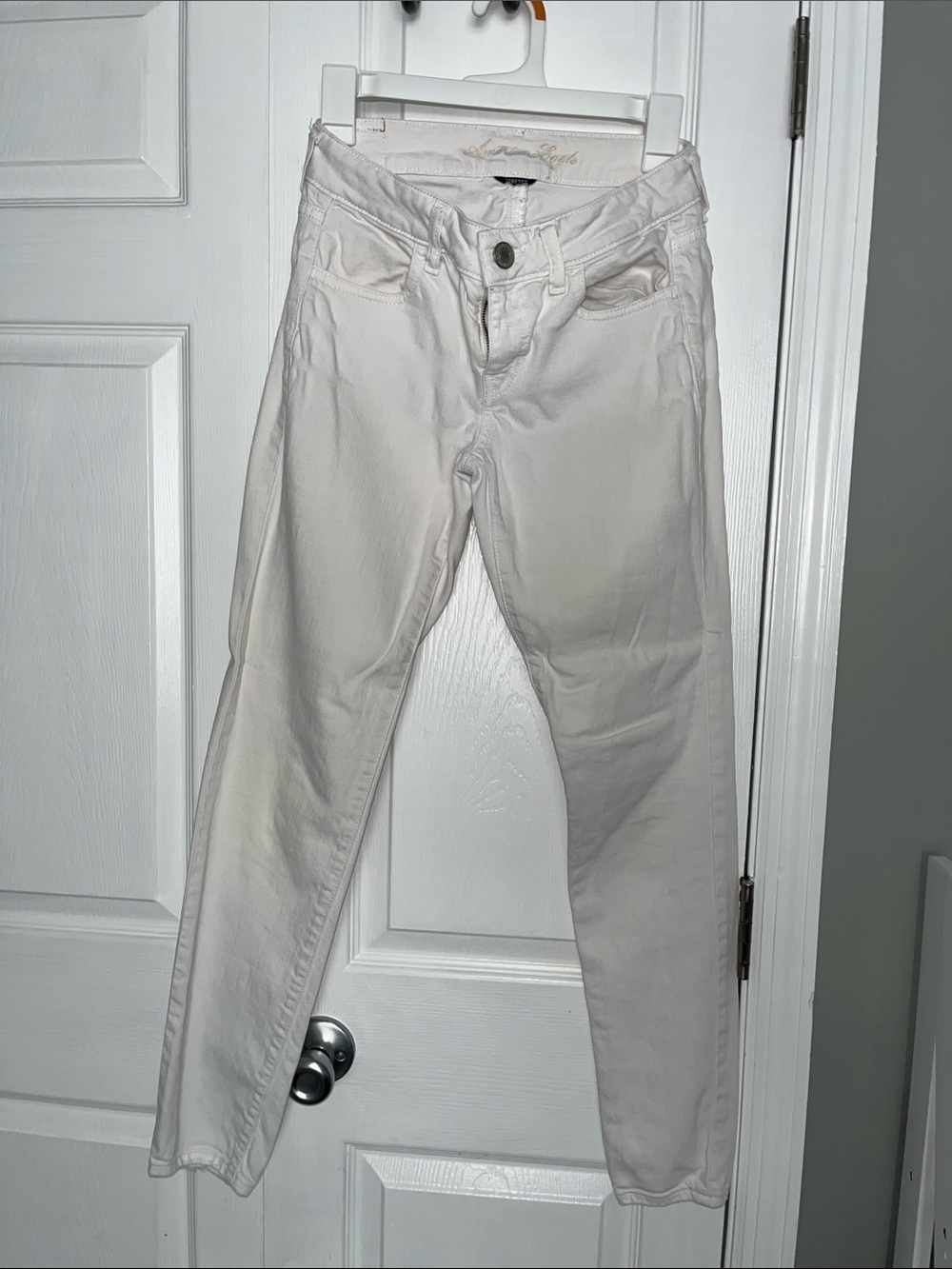 American Eagle Outfitters White Skinny Jeans